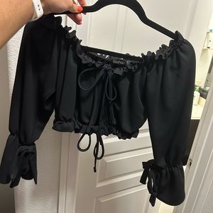 Black boohoo top